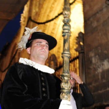 El pertiguero del Ayuntamiento (La Tribuna de Toledo Y. Lancha) El pertiguero del Ayuntamiento (La Tribuna de Toledo Y. Lancha)